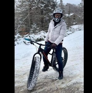 Meet your Posher, Uday